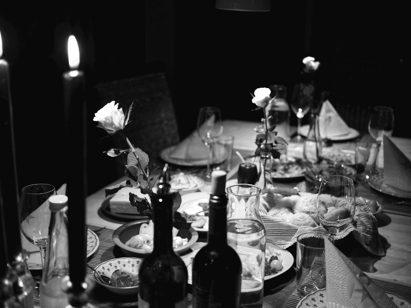 10 1920s Speakeasy Murder Mystery Dinner Themes That Never Get Old