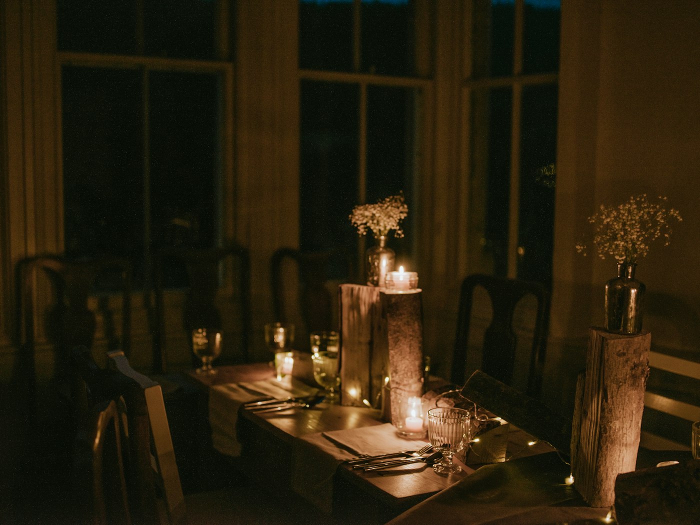 Murder Mystery Dinners For Introverts: How To Enjoy Without The Spotlight