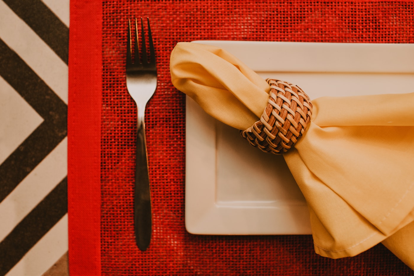 Immersive Dining Experiences That Feel Like Entering Another World