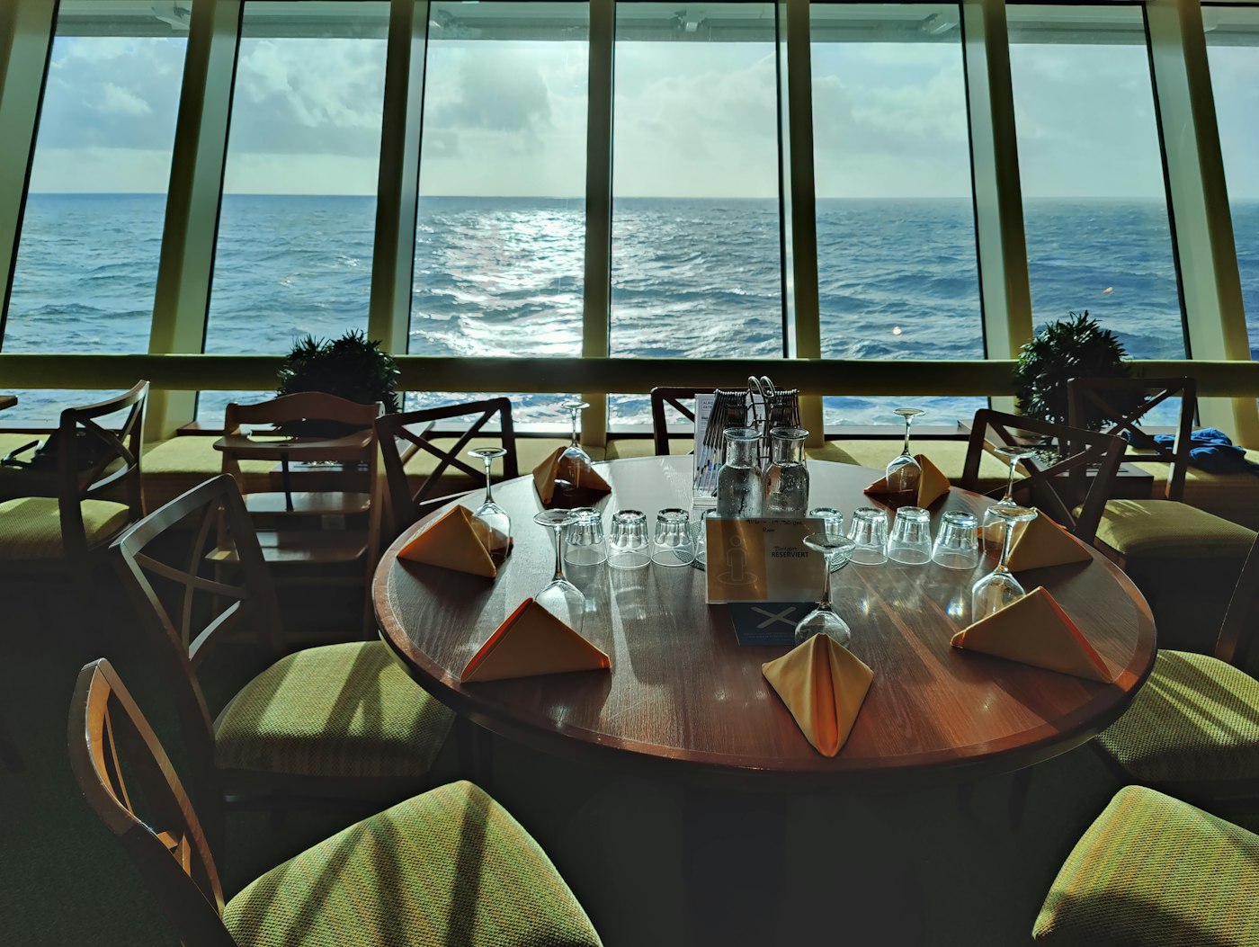 Miami Dinner Cruise Guide: Ocean Views And Latin-Inspired Menu