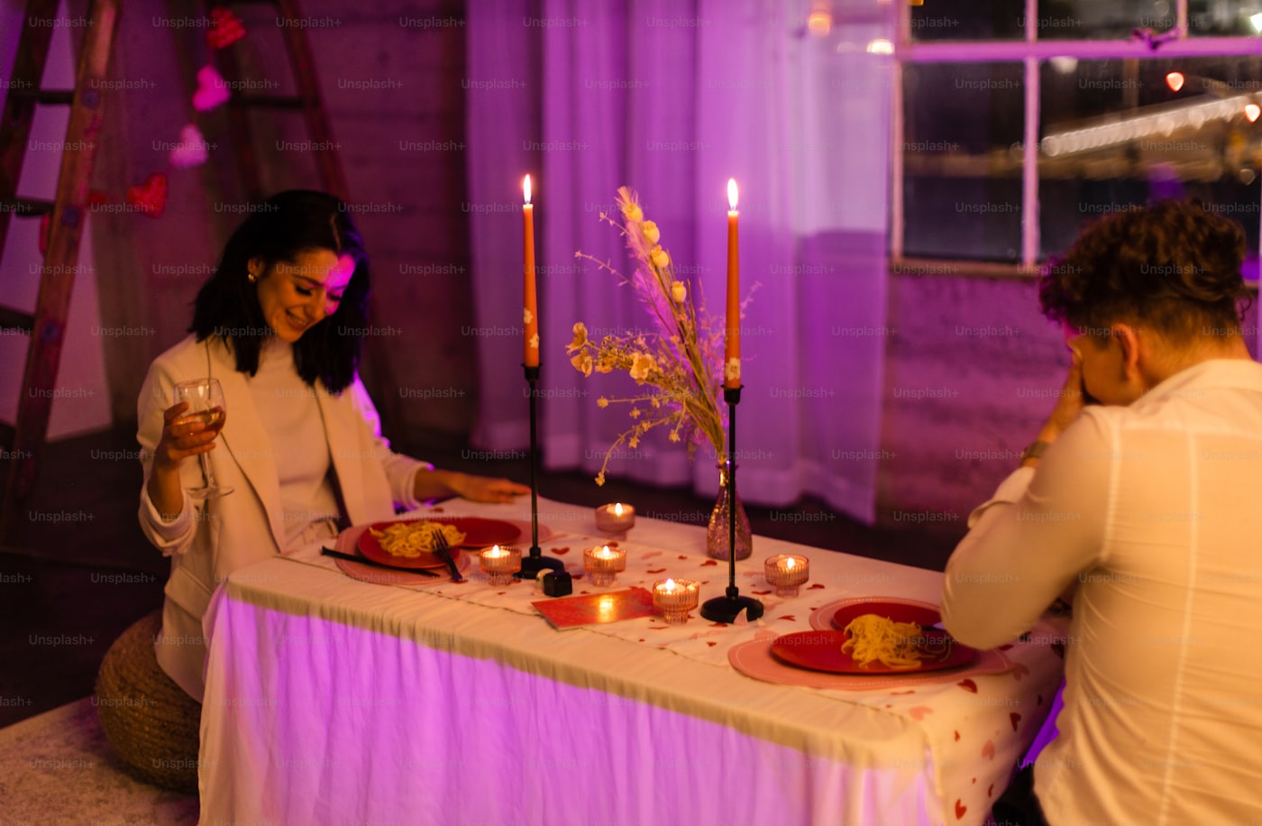 Murder Mystery Dinner San Diego Date Night: Venues & Prices